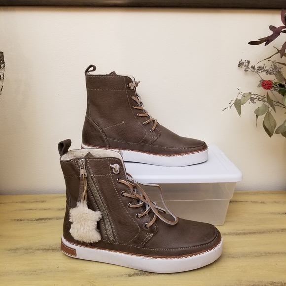 blackstone sneaker boot
